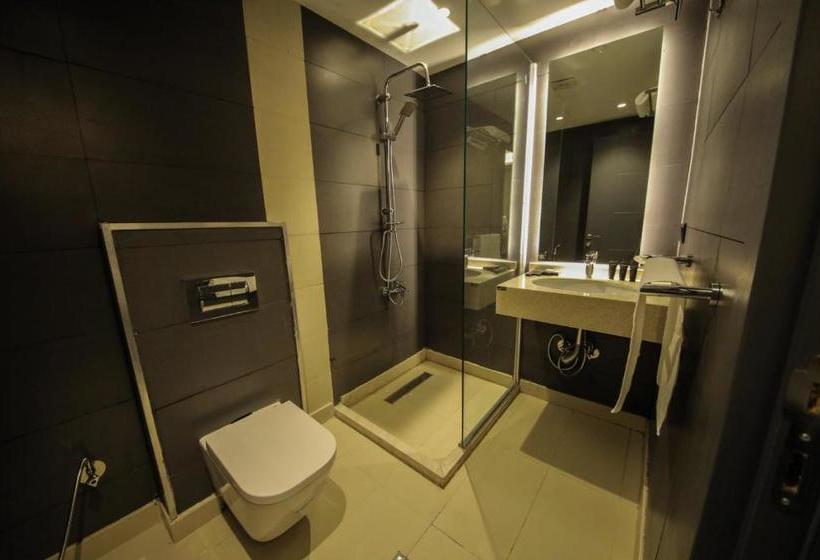 The Taj Hotel فندق التاج