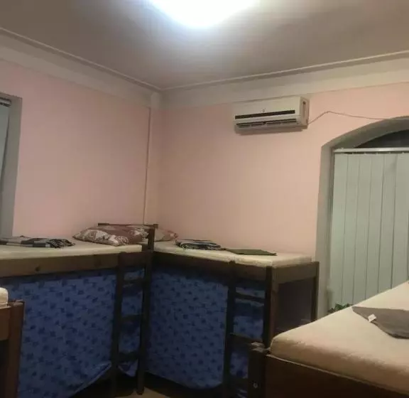 Ararat Holosiivskyi Hostel Kyiv