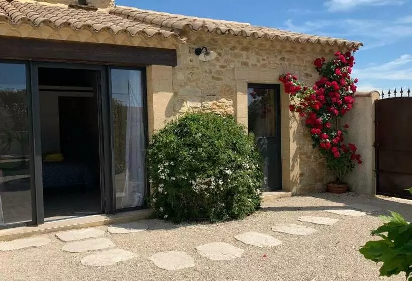 Aamiaismajoitus (B&B) Le Mas Andoli