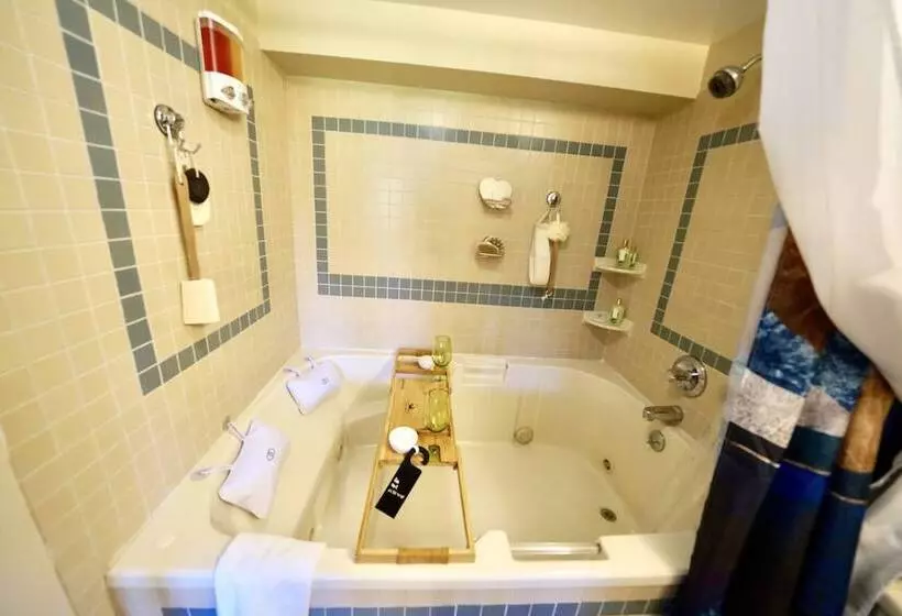 Flat Fish Lodge B&b And Event Center