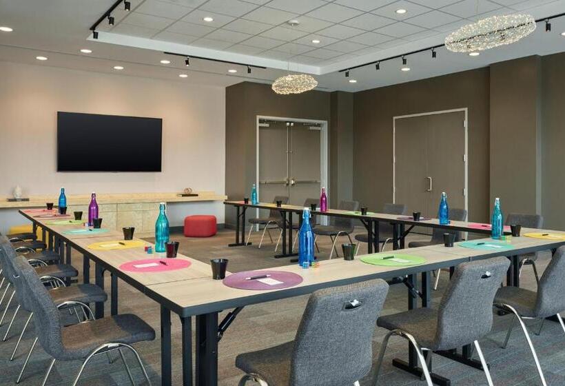 Отель Aloft Trophy Club Westlake