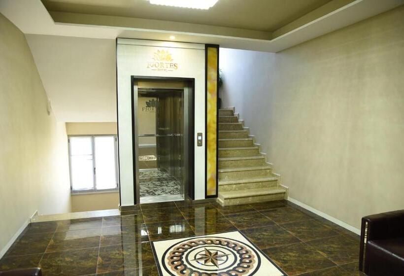 호텔 Fjortes Palace