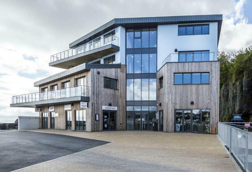 ホテル No 6 Ocean Cabins   Saundersfoot Harbour   Saundersfoot