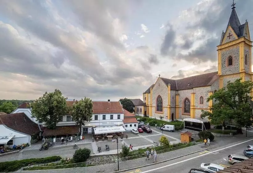ペンション Apartment Jinghu