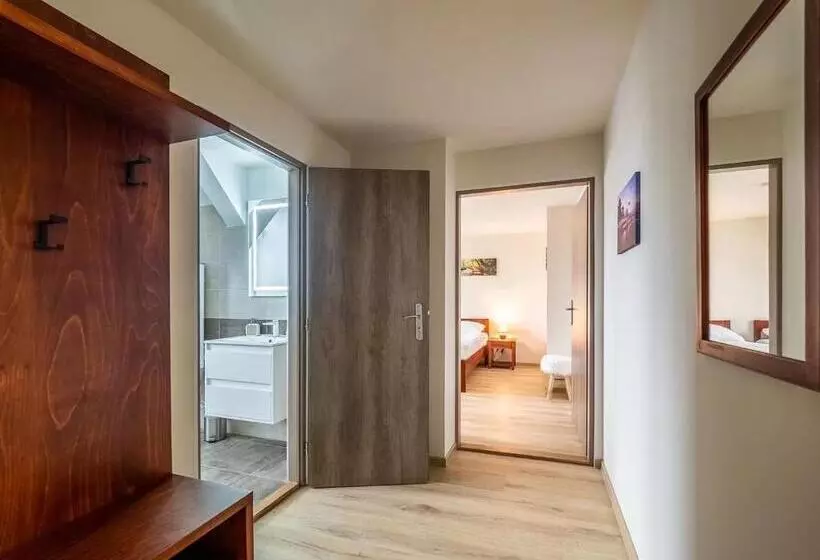 ペンション Apartment Jinghu