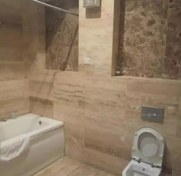 پانسیون Room In Lodge   Full Moon Hotel 2bd Apartment