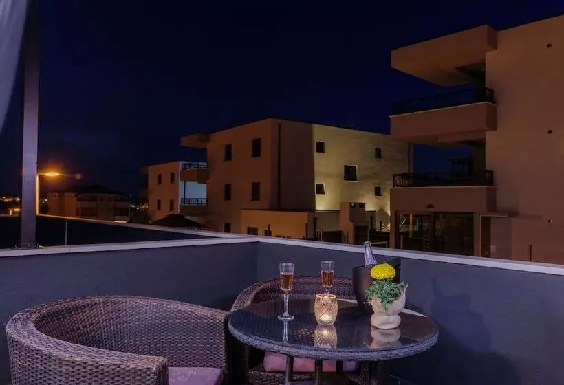 Aamiaismajoitus (B&B) Vila White