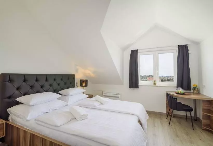 Aamiaismajoitus (B&B) Vila White