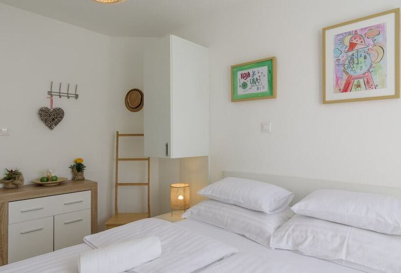 مبيت وإفطار Vila White