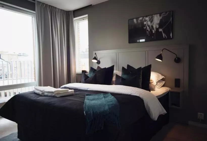 Sky Hotel Apartments, Hospitalstorget