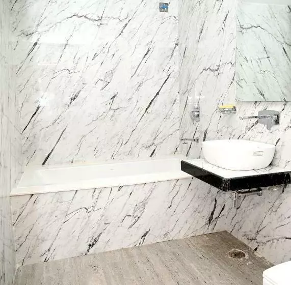 هاستل Pradeep Star Inn