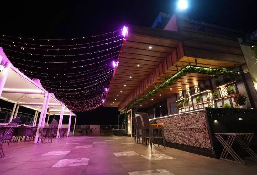 هاستل Pradeep Star Inn