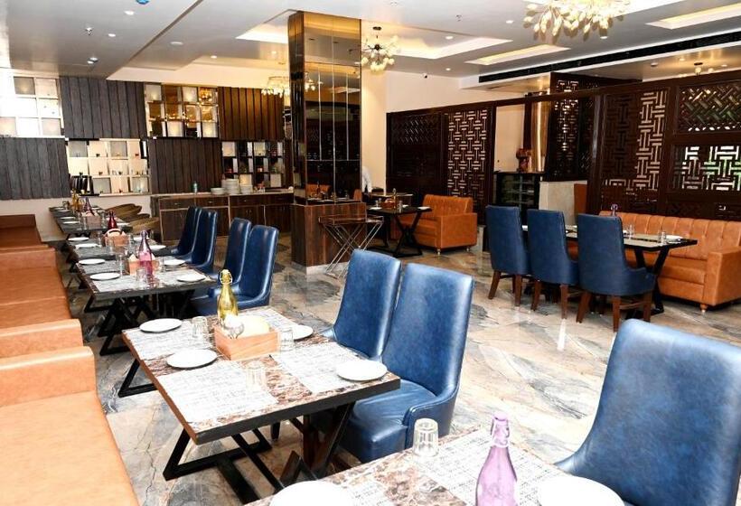 Общежитие Pradeep Star Inn