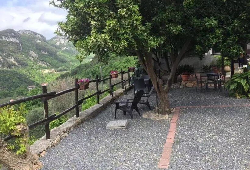 ホテル Agriturismo I Lamoi