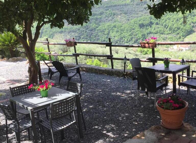 فندق Agriturismo I Lamoi