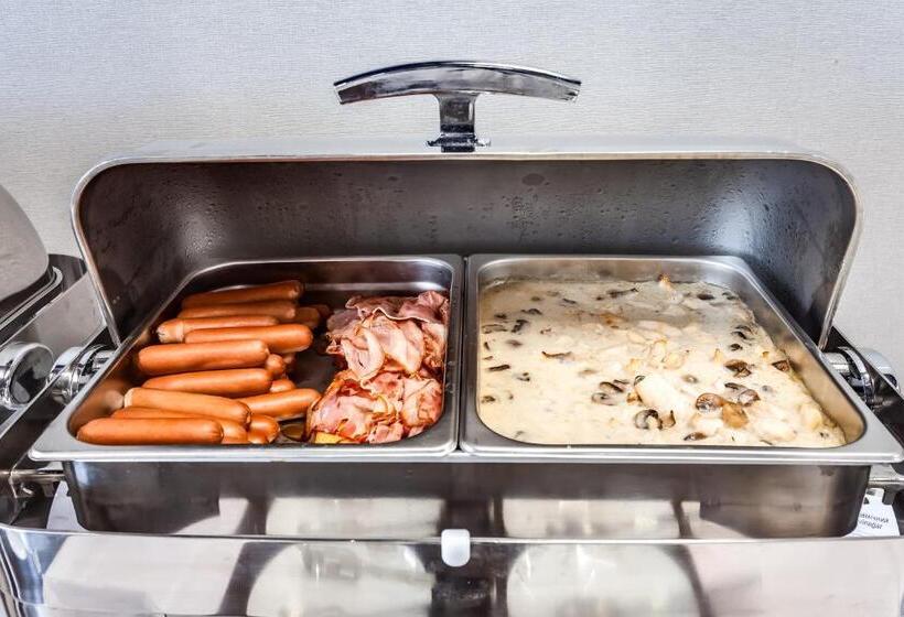 Отель Optima Collection Miramar Chornomorsk