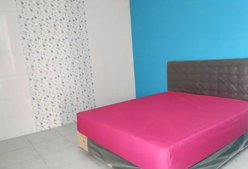 Hotel Oyo 90439 Dkp 32