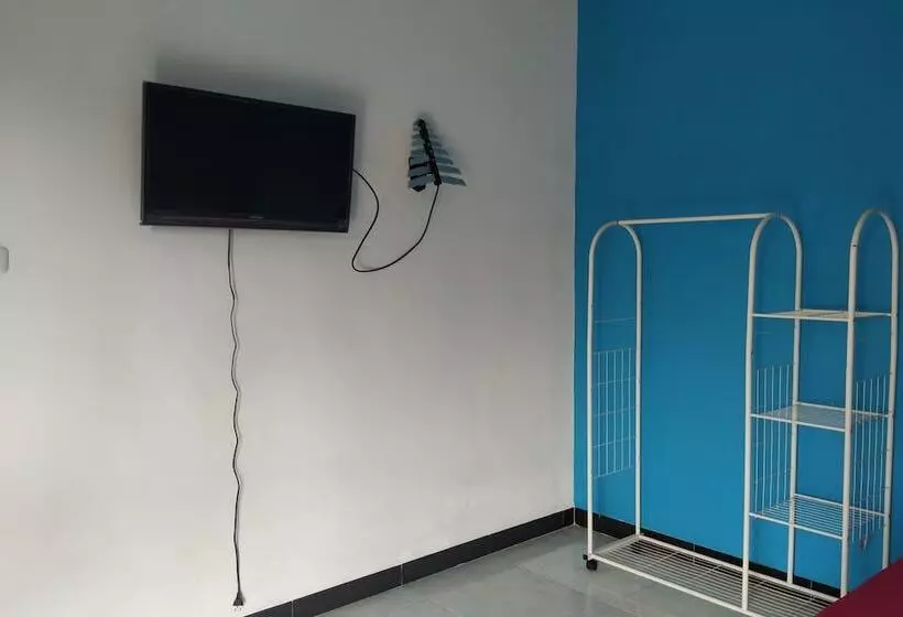 Hotel Oyo 90439 Dkp 32