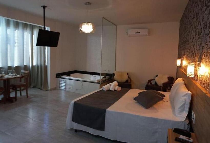 酒店 Petaluma Piumhi