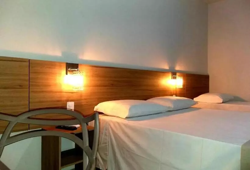 Hotelli Petaluma Piumhi