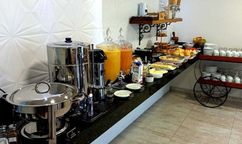 酒店 Petaluma Piumhi