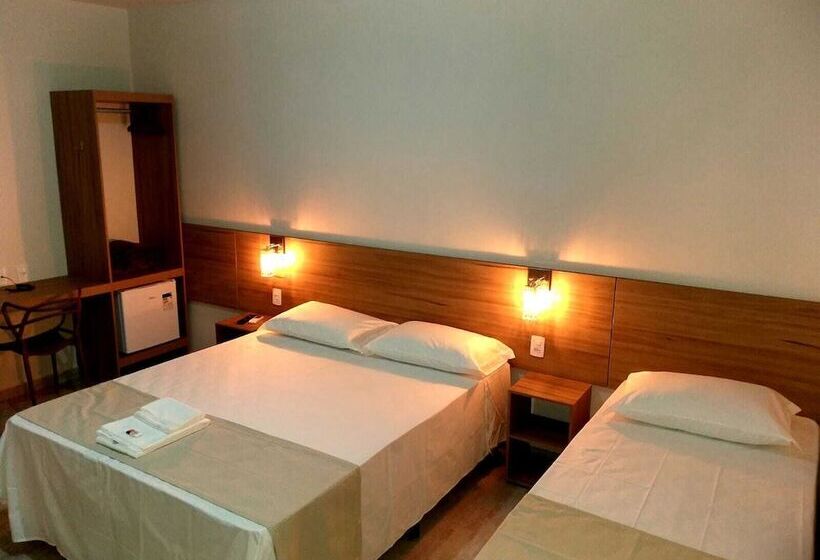 酒店 Petaluma Piumhi