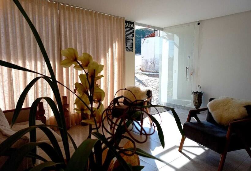 酒店 Petaluma Piumhi