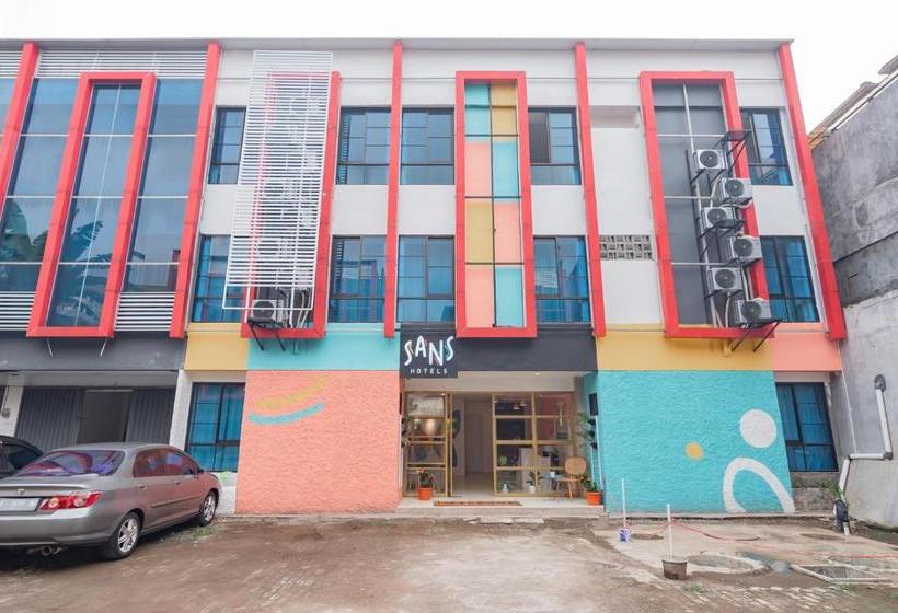 Sans Hotel Andalucia Pasteur Bandung