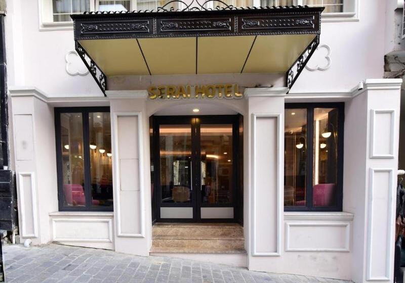 ホテル Serai