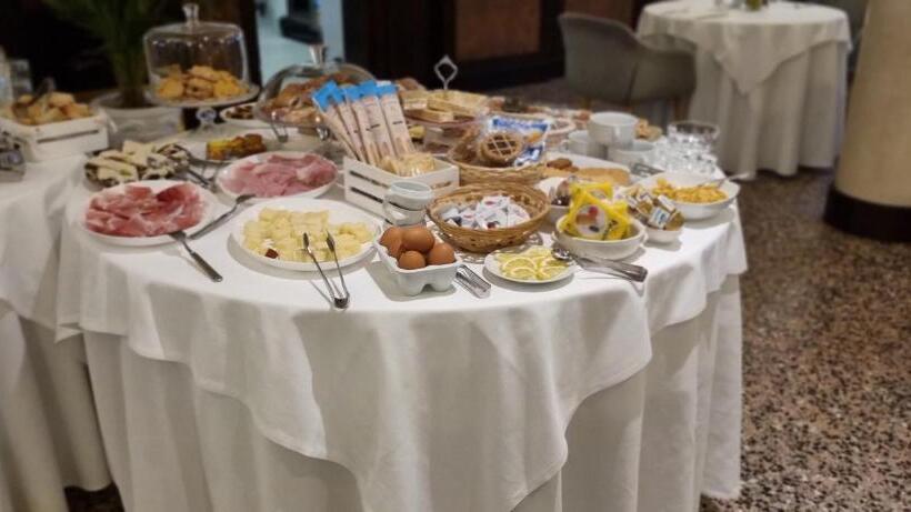 هتل Villa Regina Margherita