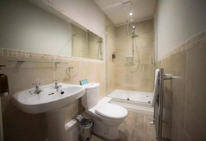 ペンション The Mardale Inn