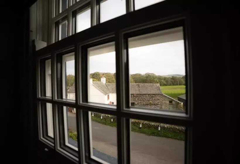 ペンション The Mardale Inn