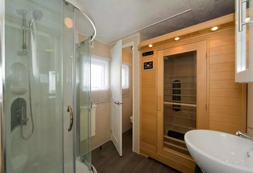 リゾートホテル Bungalette Sauna 6p