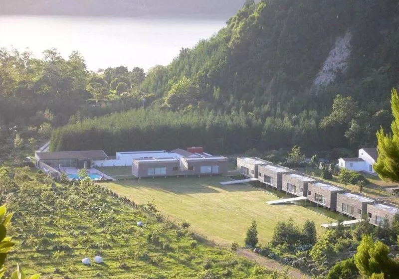 Furnas Lake Forest Living