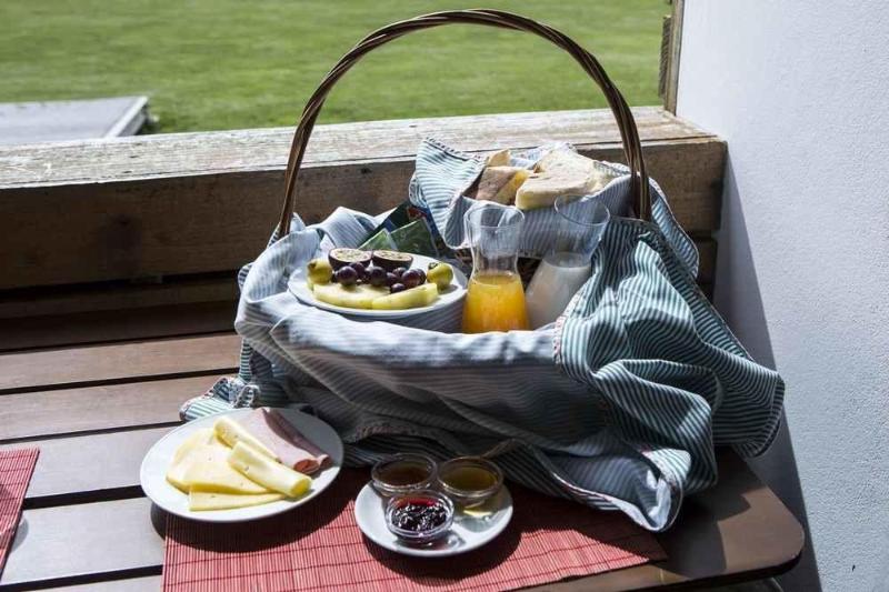 Furnas Lake Forest Living