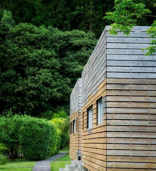 Furnas Lake Forest Living