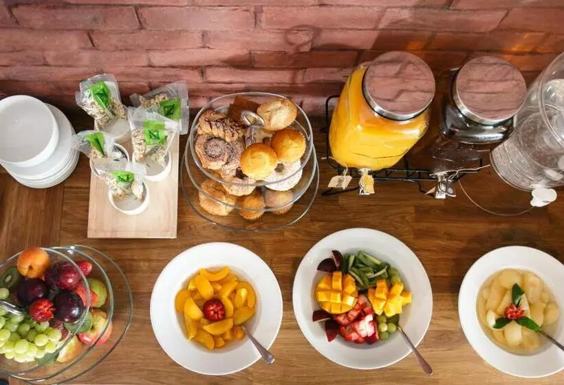 Alpha Hotel Eastern Creek