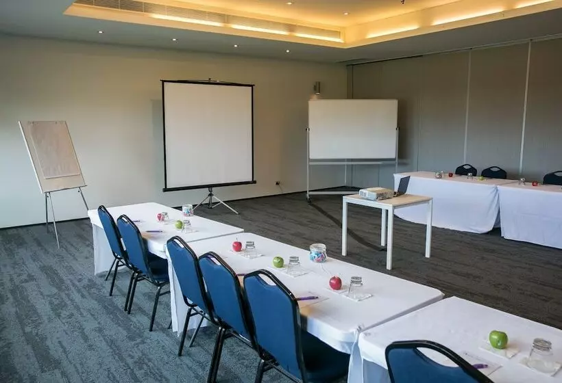 Alpha Hotel Eastern Creek