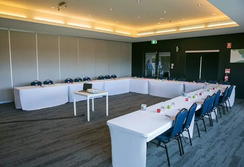 Alpha Hotel Eastern Creek