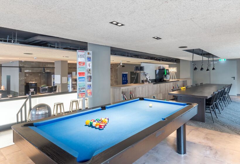 호텔 a&o Koln Neumarkt