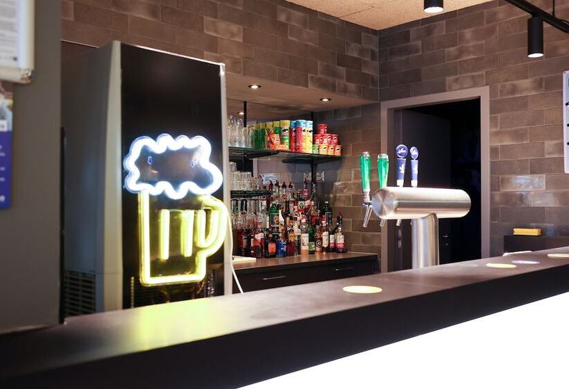 호텔 a&o Koln Neumarkt