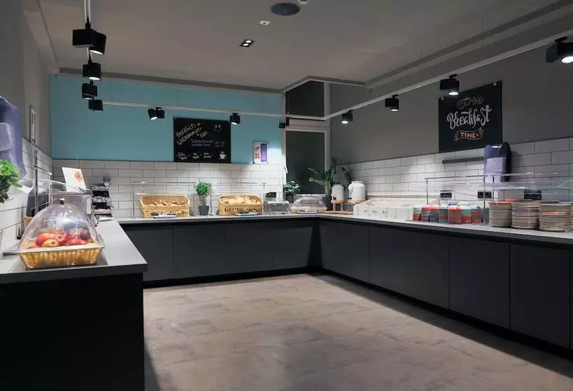 ホテル a&o Koln Neumarkt