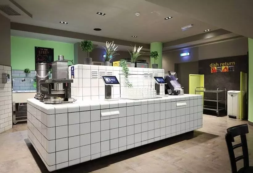 ホテル a&o Koln Neumarkt