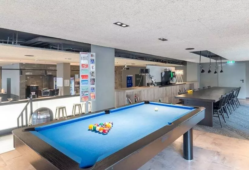 ホテル a&o Koln Neumarkt