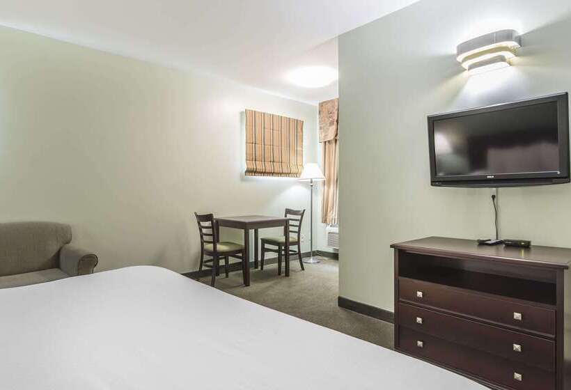 호텔 Econolodge Huntsville