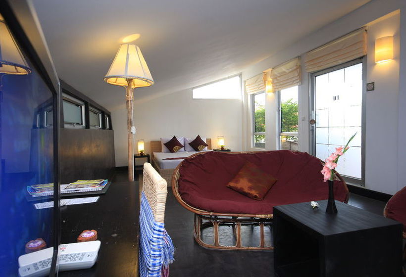 בית מלון כפרי Frangipani Villa-90s