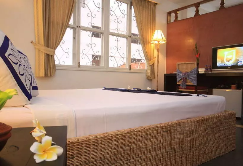 Отель Frangipani Villa-90s