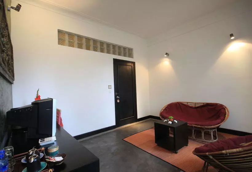 Отель Frangipani Villa-90s