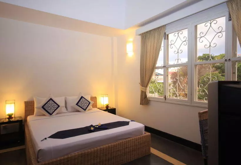 Отель Frangipani Villa-90s