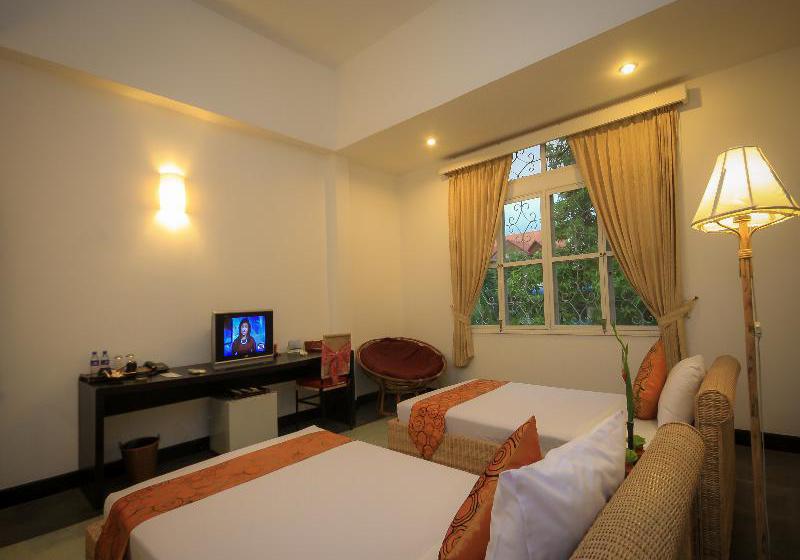 בית מלון כפרי Frangipani Villa-90s